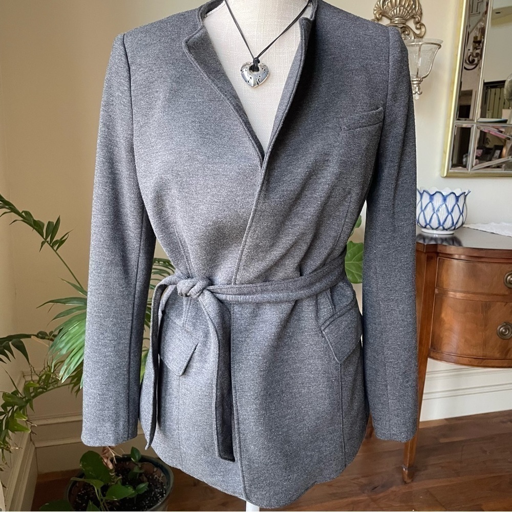 Melanie Lyne Grey Collarless Belted Blazer